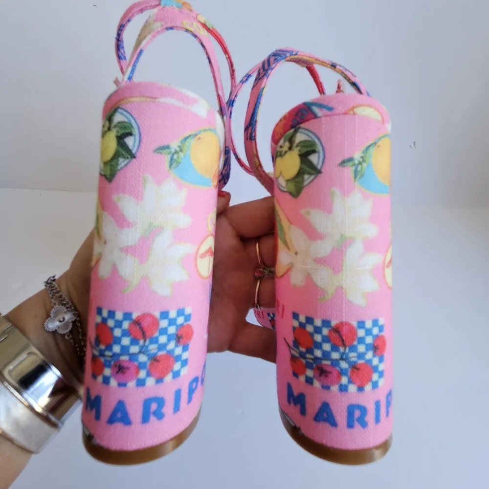 NEW Gianni Bini Printed Linen Mismatched Buckle Platform Dress Sandals Size 5.5